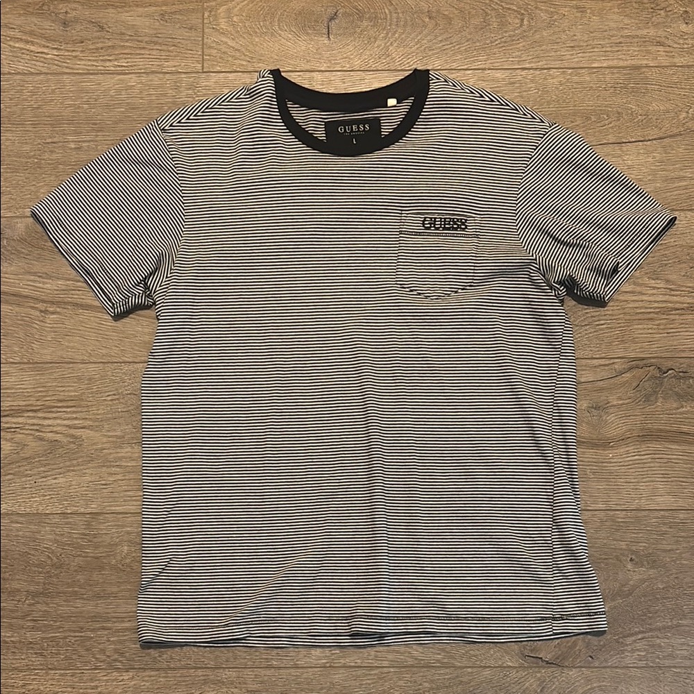 Guess Black and White Short Sleeve Tee